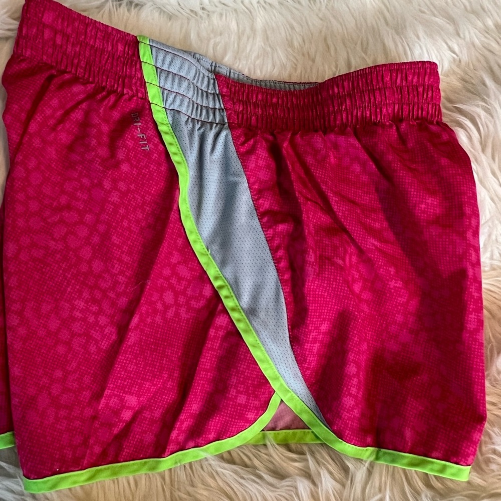 Nike Dr-Fit Girls XL Athletic Shorts.  Previously worn.